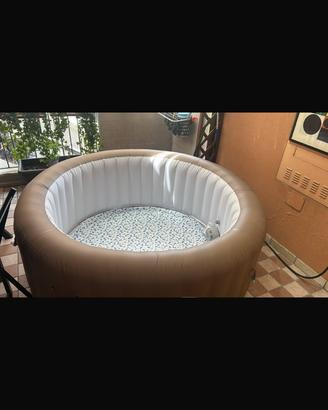 Jacuzzi