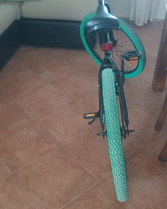 bmx bicicletta 