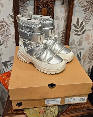 UGG stivali donna n38 neve sci inverno nuovi 