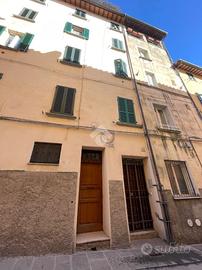 MONOLOCALE A PERUGIA