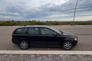 VOLVO V50 DIESEL