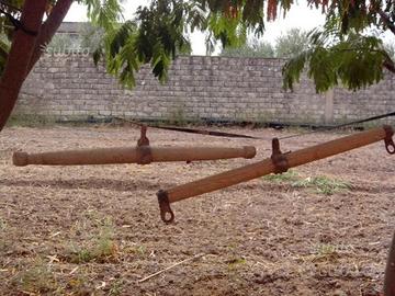 Gancio traino aratro con cavallo