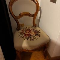 Sedia antica ricamata