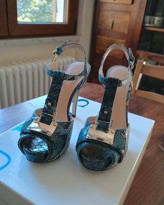 sandali della Guess numero 35