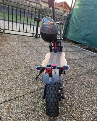 Monopattino elettrico Boyueda 6000w