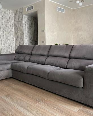 Divano angolare con penisola pari al nuovo