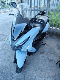Kymco X Town  300 i
X-Town 300i
(2016-2021) 276cc