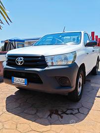 TOYOTA HILUX 2.4D-4D 2WD single Cab - 2016