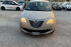 Lancia Ypsilon 1.2 69 CV Unyca