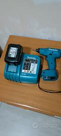 avvitatore makita 18v dinanometrico