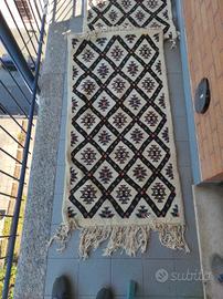 2 tappeti scendi letto di seta di Djerba