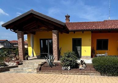 Appartamento in villa , immerso nel verde