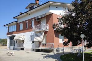Villa + Capannone + Magazzino + Terreno + Rustico