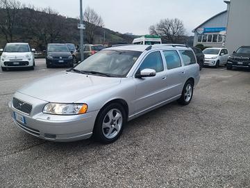 Volvo V70 2.0 T SUMMUM