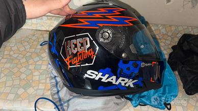 Casco Shark