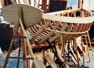 Barca legno Caiccio remi vela motore