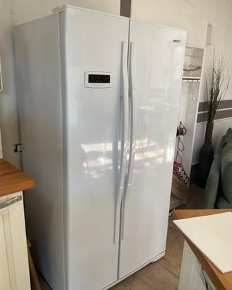 Side-by-Side bianco Beko