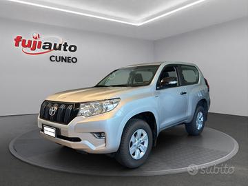 Toyota Land Cruiser 3p 2.8 d-4d N1