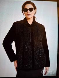 Giacca bouclè con maniche di velluto nera