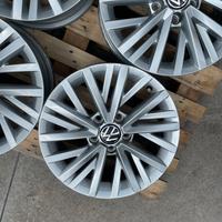 Cerchi in lega originali Volkswagen T-Roc R16