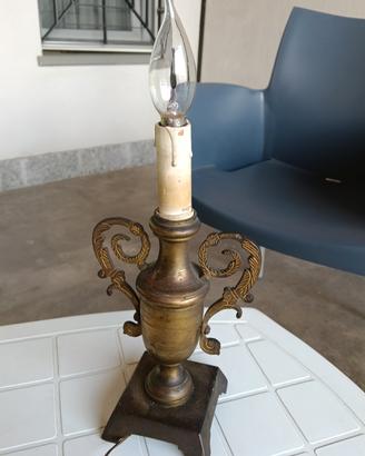 lampada per comodino 