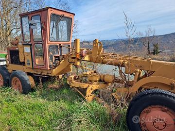 greader per livellamento terreno