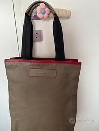 Mandarina Duck shopper