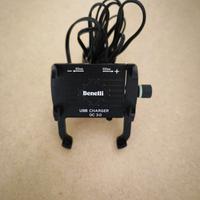 Portacellulare Benelli con Presa USB