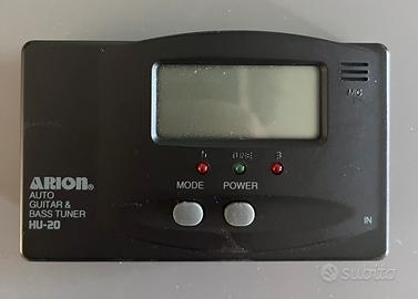 Accordatore per chitarra e basso