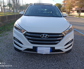 Hyundai tucson 1.7 turbo diesel xpossible