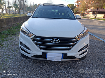 Hyundai tucson 1.7 turbo diesel xpossible