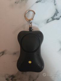Ciondolo con allarme di sicurezza