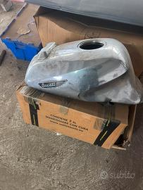 Sebatoio ducati 600 750 e 900 ss