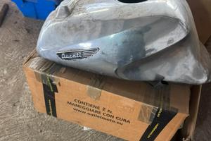 Sebatoio ducati 600 750 e 900 ss