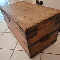 Cassapanca in legno