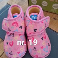 pantofole chiuse nr 19 