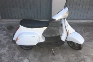 Vespa 50 V