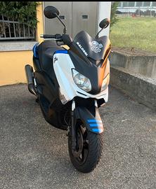 Yamaha XMAX