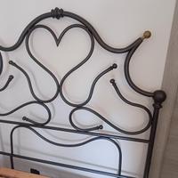 letto in ferro battuto recentemente sabbiato fine 