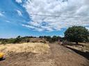 terreno-panoramico-con-fabbricati