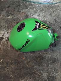 serbatoio kawasaki ninja zx6r