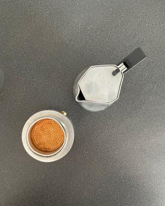 Caffettiera Ossidiana Alessi