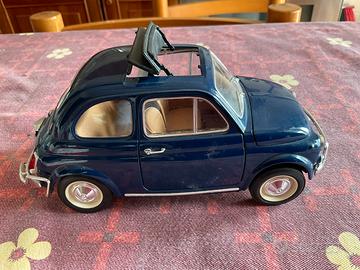 Macchinina fiat 500 burago 1/16 blu