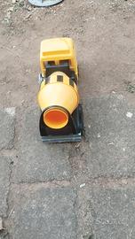 Camion per giocare al mare 