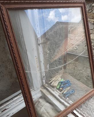 Antica cornice da restaurare 