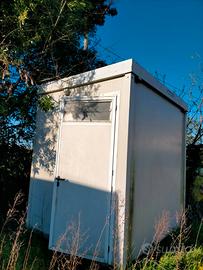 Monoblocco box adibito a bagno