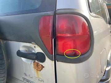 FANALINO POST. DESTRO TERRANO II R20 2001