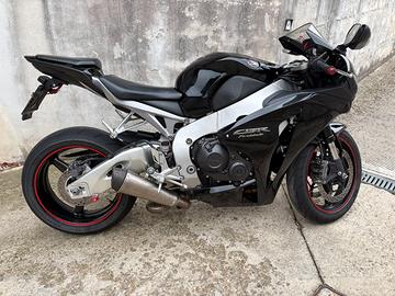 Honda Cbr 1000 rr Fireblade 2011