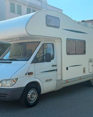 Mercedes sprinter 2.7 cdi mc louis stirling 701