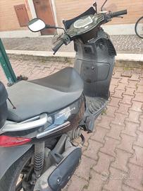 scooter aprilia sport city 